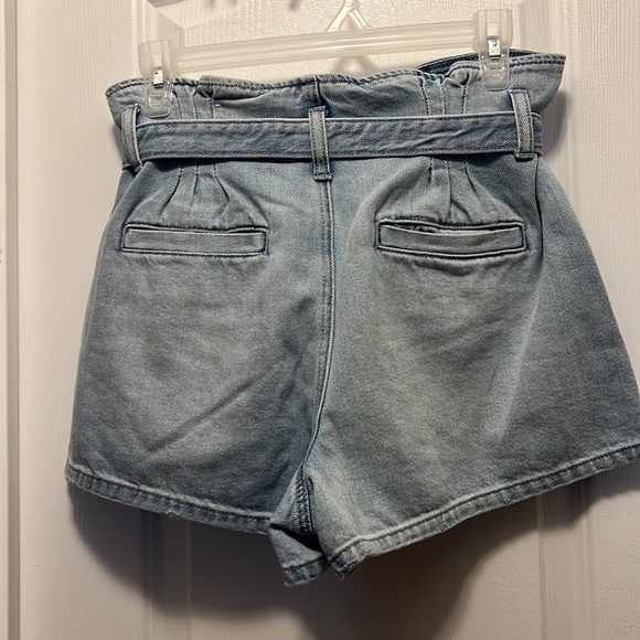 American Eagle Paper Bag Shorts - Picture 3 of 5